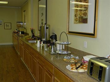 The Esplanade Hotel White Plains Εξωτερικό φωτογραφία