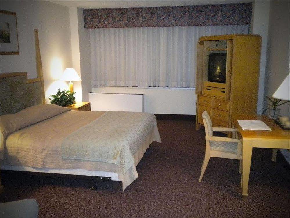 The Esplanade Hotel White Plains Εξωτερικό φωτογραφία