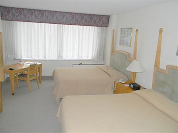 The Esplanade Hotel White Plains Εξωτερικό φωτογραφία